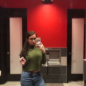 Meet your Posher, Juliana